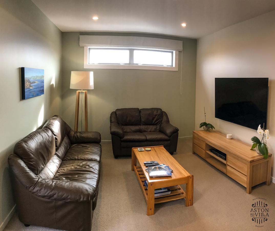 Aston Road Villa Bed & Breakfast Уайканае Екстериор снимка